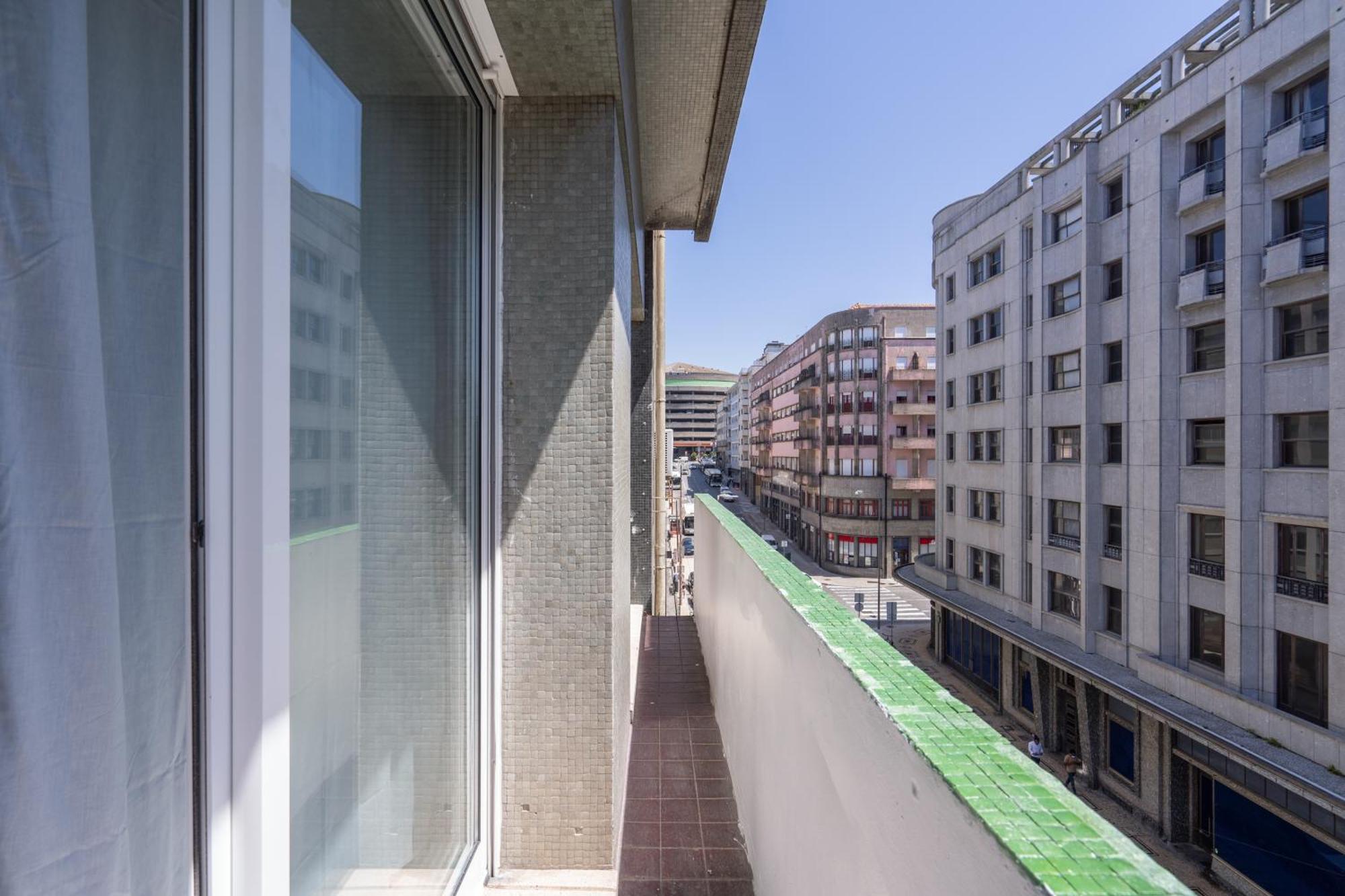 Apartamento Sweet Flats With Netflix - Bolhao City Center OOporto Exterior foto